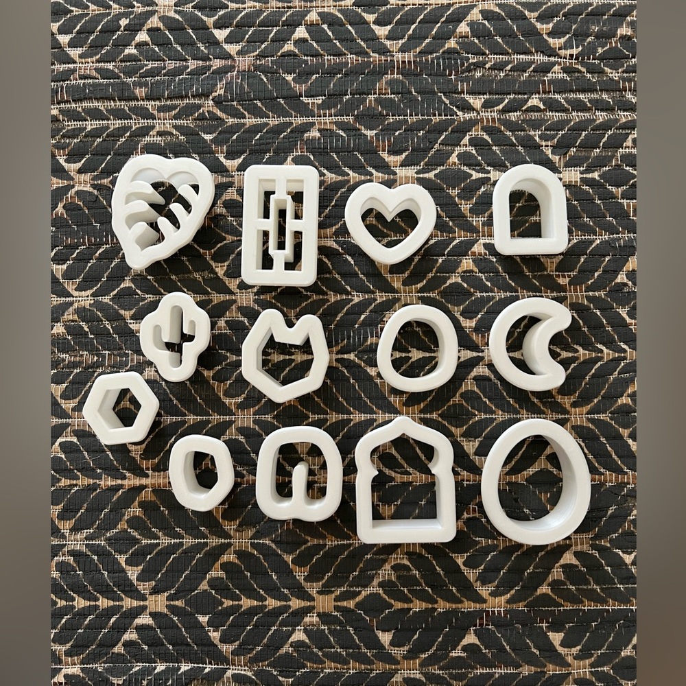 NIB✨Multiuse cutters (13)